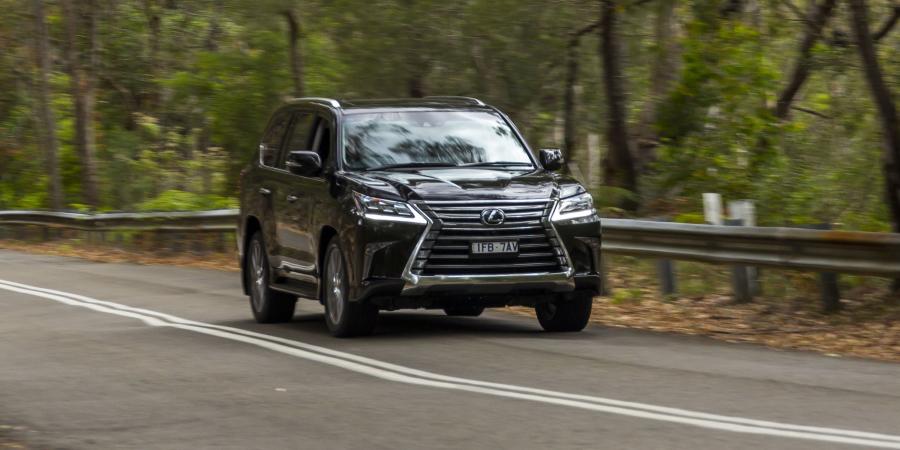  Lexus LX570 2015 года  (AU) (фото 16 из 19)